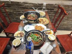 -百味地锅鸡(二店·财校分店)