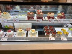 -花花卷卷·鲜食蛋糕(静安久光百货店)