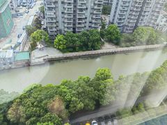 -上海虹桥西郊假日酒店