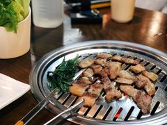 薄切五花肉-·缸桶屋·韩式牛肋条自助烤肉(西湖D11店)