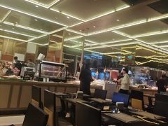-大中华希尔顿酒店-念自助餐·嗨啤·小龙虾
