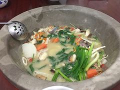 -姚记抚仙湖石锅鱼庄