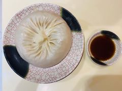 蟹黄汤包-泰康食品(南京东路店)