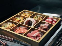 全肉九宫格-马路牙子烧烤音乐酒馆(望京店)