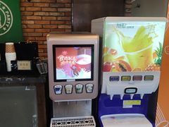 -第三空间·趣味桌游·轰趴.室内CS.剧本杀(大武汉1911店)