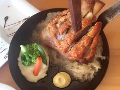 -LENBACH兰巴赫西餐啤酒坊(大连星海广场店)