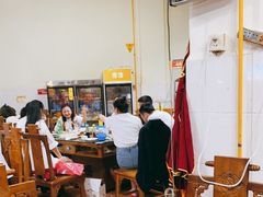 大堂-佘记全家福芋儿鸡(向阳街总店)