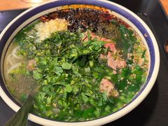 -云阿蛮云南生烫牛肉米线(奉贤路店)