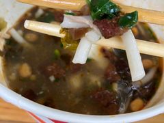 -老五鸡丝豆花面粉(瑞金北路68号院店)