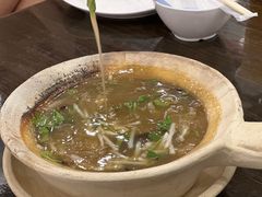 -J Daeng Seafood