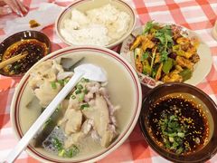 -老方桌烂蹄花川菜馆(九龙坡店)