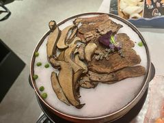 -芸山季·云南山珍菌火锅(人民广场来福士店)