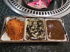 -炙忧烤肉屋(中国铁建广场店)