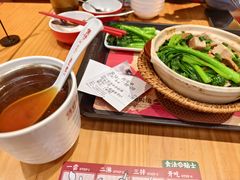 -华记煲仔华·煲仔饭(市桥易发店)