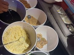 -钢管厂五区小郡肝串串香(奥克斯广场锦城万达店)