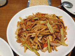 -小菜园新徽菜(芜湖奥特莱斯店)