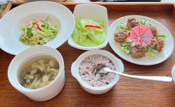 -裕月馨月子中心(滨江店)