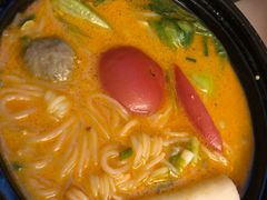 -小蛮椒麻辣烫·麻辣拌(青浦宝龙店)