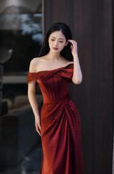 -Lady  Jane高端婚纱礼服馆