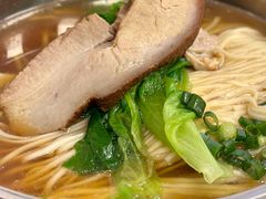 阿婆焖肉面-食惠里小笼包面馆(越秀店)