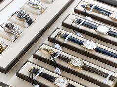 -万古奢侈品(上南春天苑店)