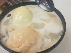 -志龙皇冠吃货椰子铺