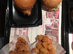 -The Habit Burger Grill 哈比特汉堡(复兴soho店)
