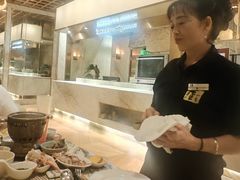 -雍和会海鲜姿造自助(湖东路店)
