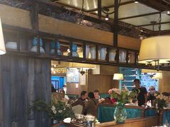 -领鲜活海鲜榴莲自助火锅(东门店)