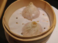杭州蟹黄小笼包-老头儿油爆虾·知味杭州(爱琴海购物中心)
