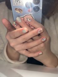 -手牵手美甲