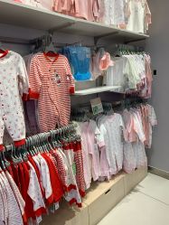 -乐友孕婴童(勒泰中心店)