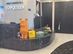 -TOP HAIR SALON