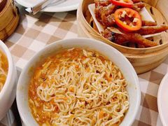 生拆蟹黄拌面-新大咀港式茶餐厅(宝山万达店)