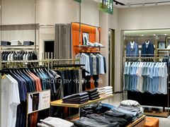 -王府井奥莱临潼小镇(临潼店)
