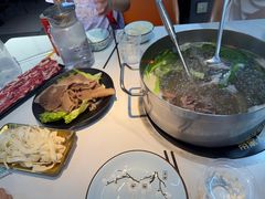-刘少华贵州小黄牛·鲜牛肉火锅(总店)