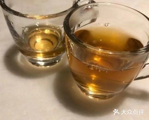 强推！干烧黄鱼可太好吃了，配菜是蘑菇胡萝卜丁