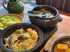 -云海肴·汽锅鸡·云南菜(天山百盛优客店)