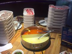 -蒙肥羊·酸汤潮牛·鲜牛肉火锅烤肉自助(岗顶店)