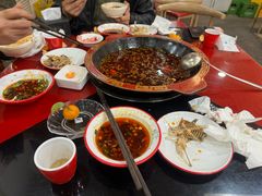 -烧哥美蛙肥肠鱼火锅·十五年社区店