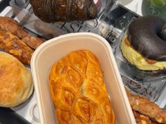 -HOT CRUSH趁热集合·现烤面包(环球港店)