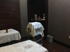 -手佳按摩·足疗·艾灸(龙江店)