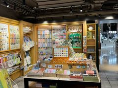 -猫的天空之城概念书店(苏州诚品店)