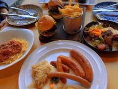 -LENBACH兰巴赫西餐啤酒坊(大连东港店)