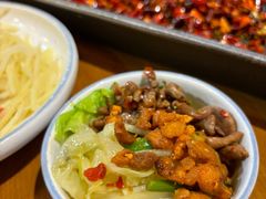 -有家川菜(宝山万达店)