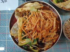 -红鼻子桂林米粉(金唐新光界店)