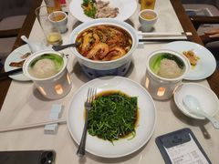 -满江红四季餐厅 · 国家五钻级酒家(新纪元大酒店店)