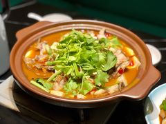 招牌杂鱼锅-程咬金小馆