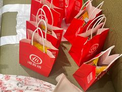 -海底捞火锅(金地广场生日主题店)