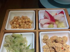 -九锅一堂酸菜鱼(新南凯德直营店)